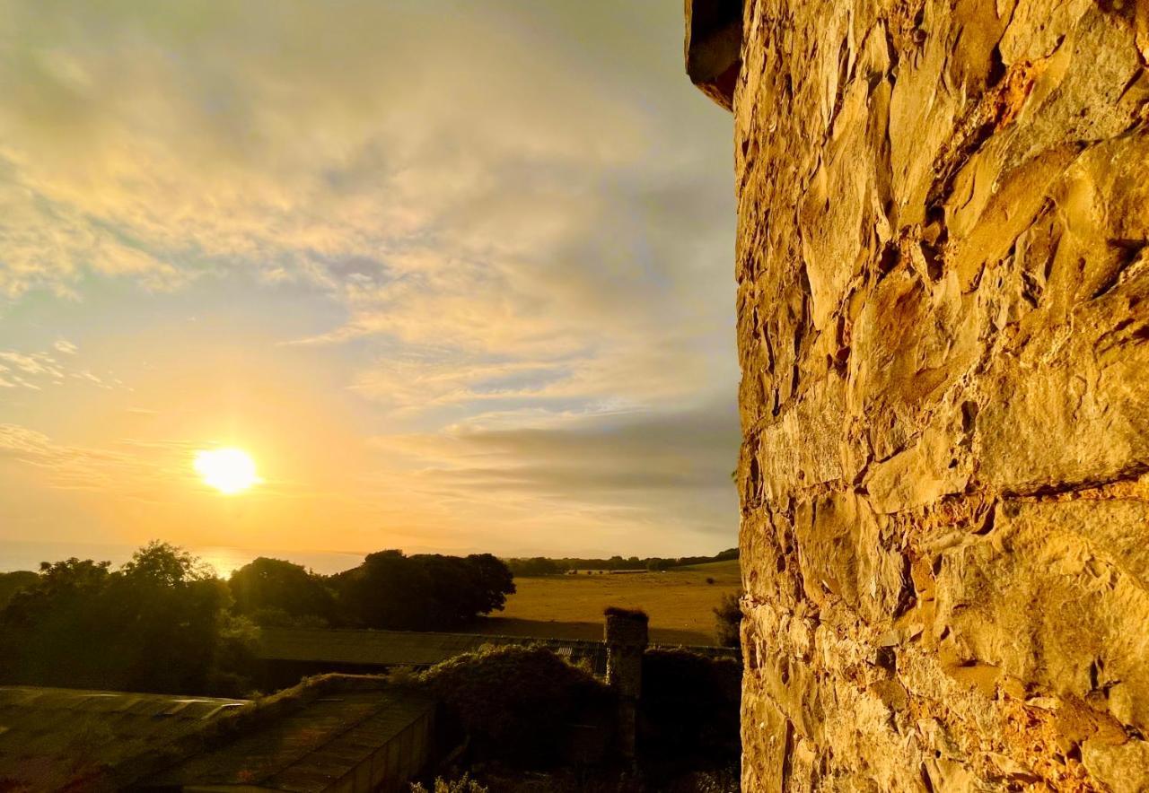 Tan-yr-Ogo Gate Lodge, Gwrych Castle Llanddulas Zewnętrze zdjęcie